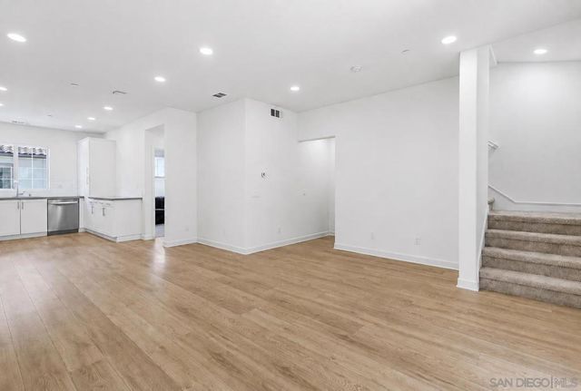4366 Pacifica Way 3, Oceanside, CA 92056