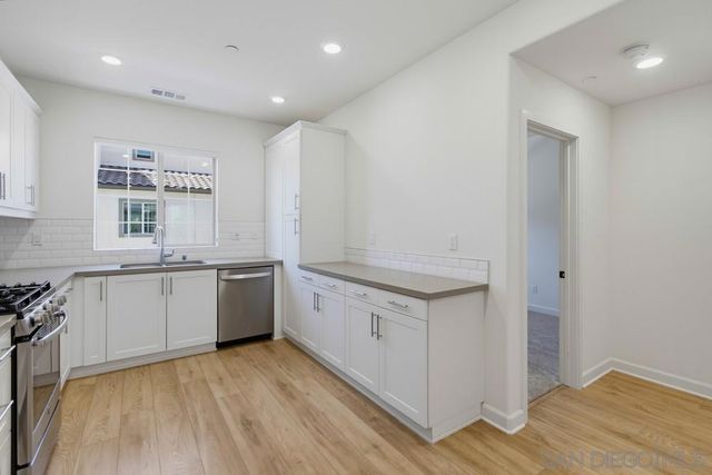 4366 Pacifica Way 3, Oceanside, CA 92056