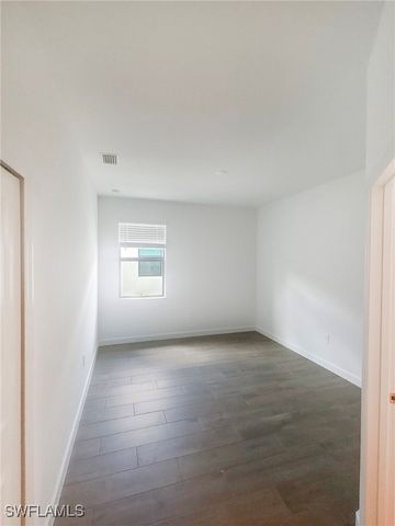 19421 Hinkley DR, Estero, FL 33928