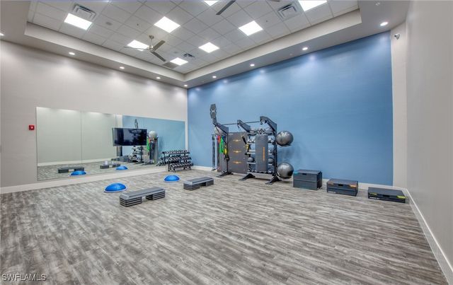 19421 Hinkley DR, Estero, FL 33928