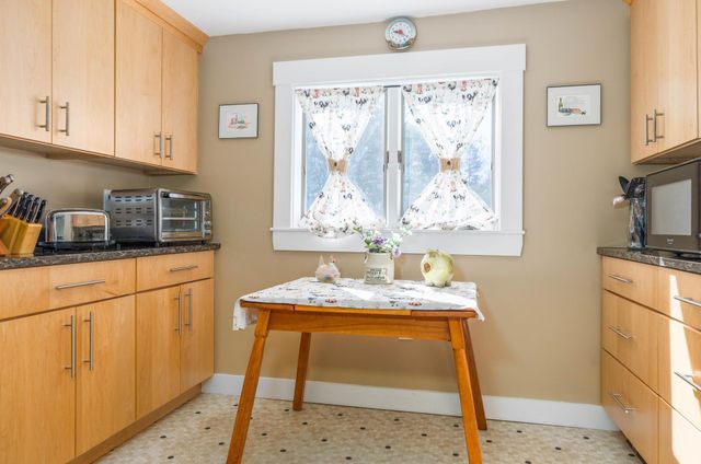 536 Middle Road, Portsmouth, NH 03801