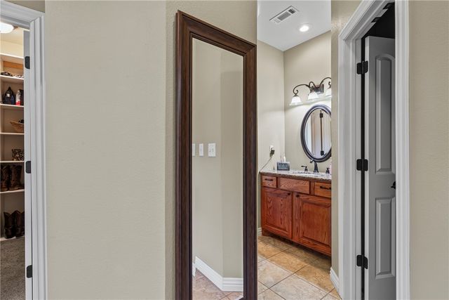 22388 Brooks Road, Siloam Springs, AR 72761