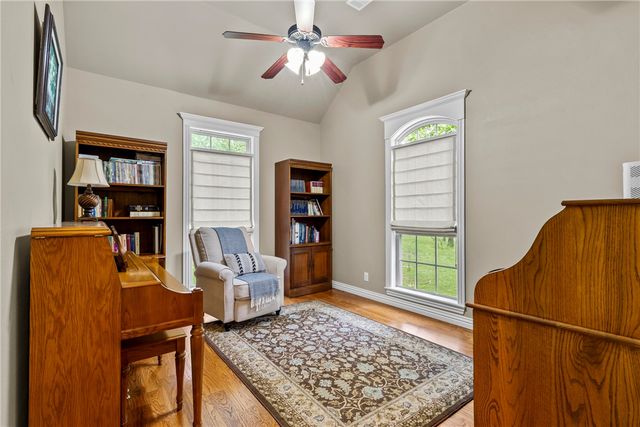 22388 Brooks Road, Siloam Springs, AR 72761