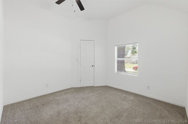 125 W Walnut Street, Coweta, OK 74429