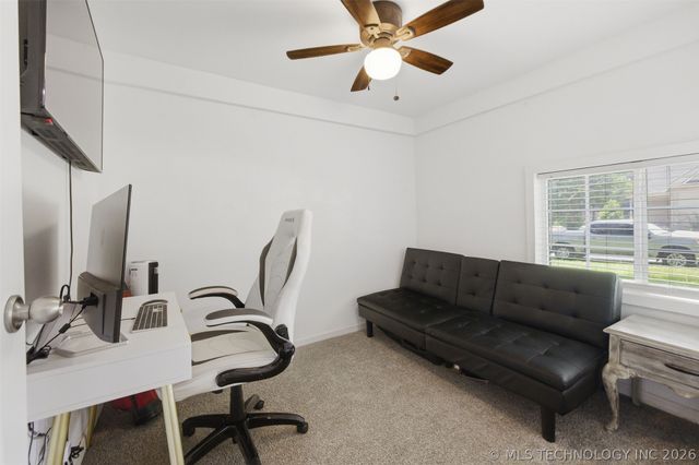 125 W Walnut Street, Coweta, OK 74429