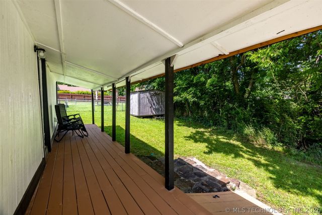 125 W Walnut Street, Coweta, OK 74429