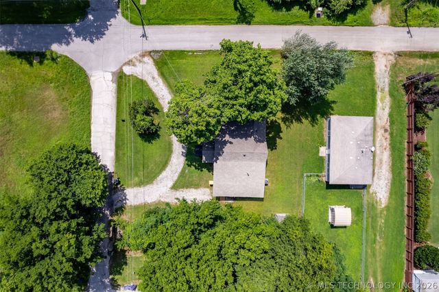 125 W Walnut Street, Coweta, OK 74429