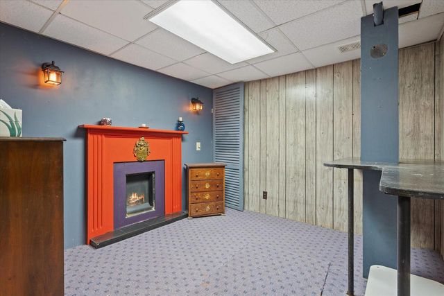 3240 S Hickory ROAD, New Berlin, WI 53151