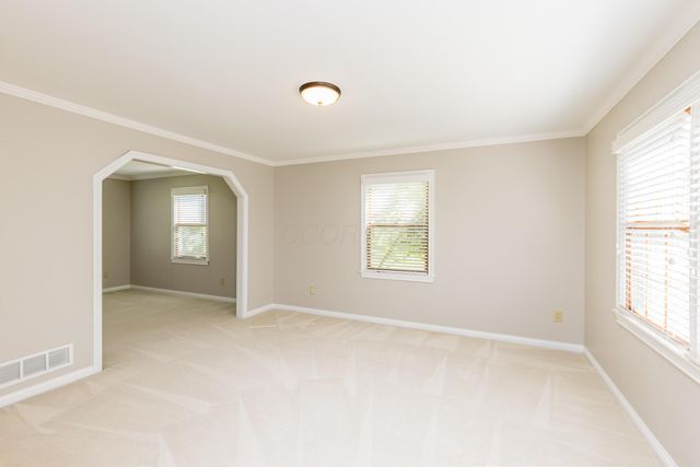 5558 Parker Hill Lane, Dublin, OH 43017