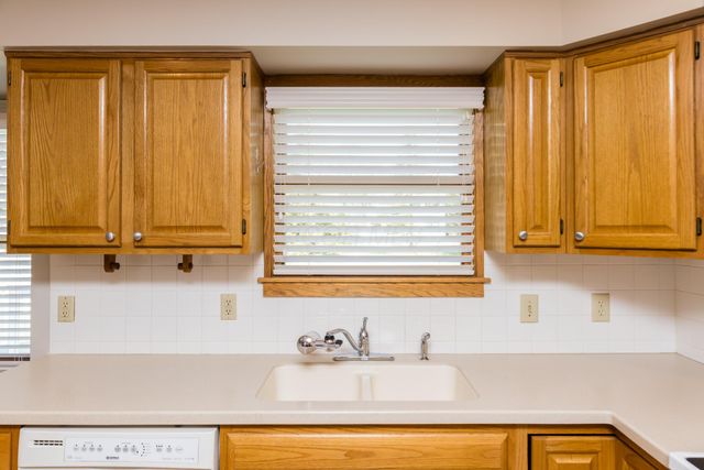 5558 Parker Hill Lane, Dublin, OH 43017