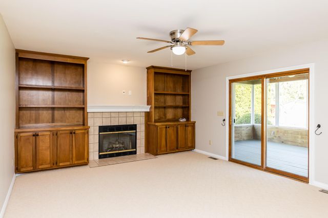 5558 Parker Hill Lane, Dublin, OH 43017