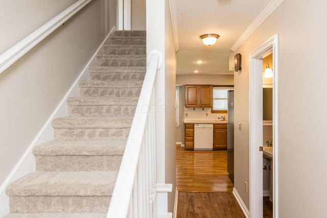 5558 Parker Hill Lane, Dublin, OH 43017