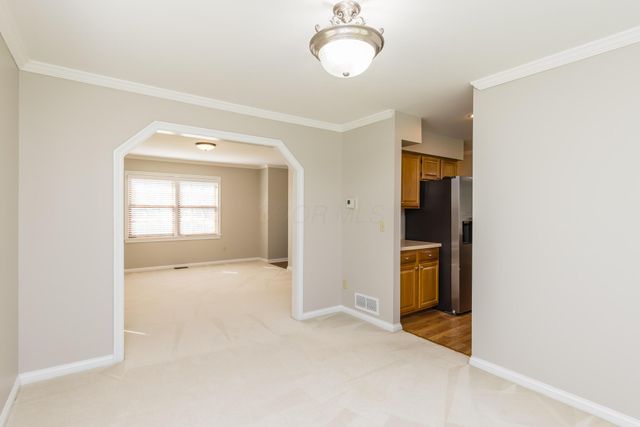 5558 Parker Hill Lane, Dublin, OH 43017