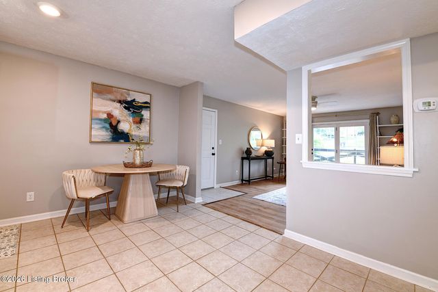 8001 Montero Dr F1, Prospect, KY 40059