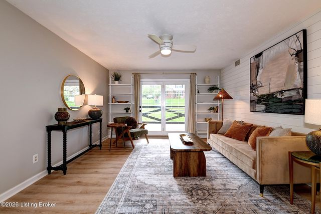 8001 Montero Dr F1, Prospect, KY 40059
