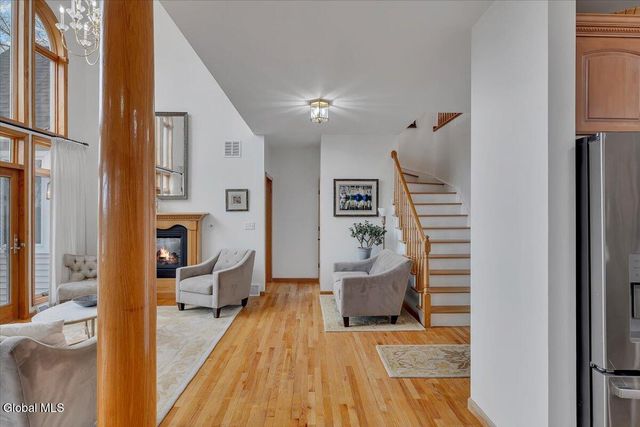 29 Canal Road, Halfmoon, NY 12065