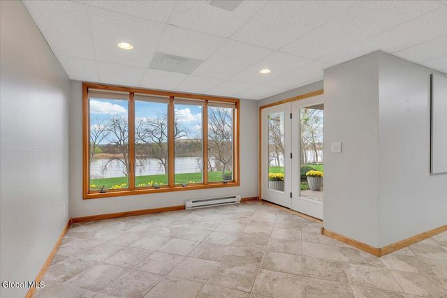 29 Canal Road, Halfmoon, NY 12065