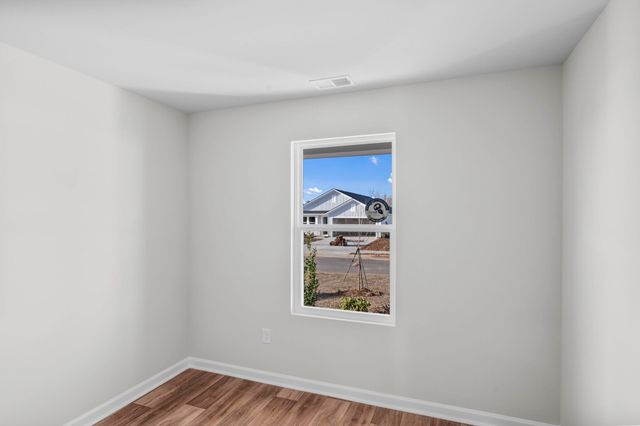 321 Pleasant Valley Dr, Longs, SC 29568