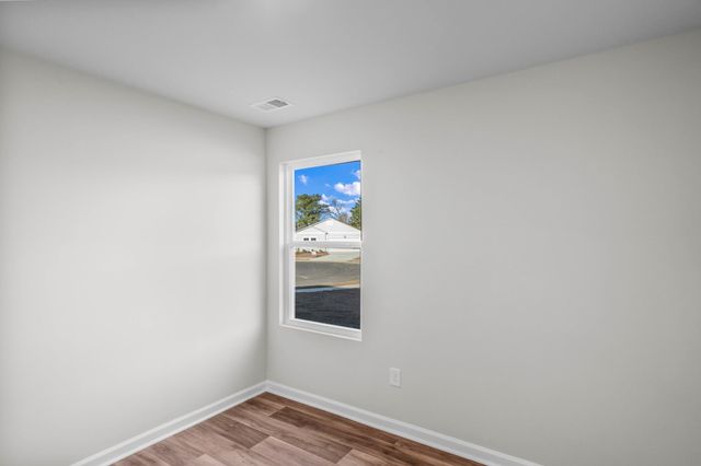 321 Pleasant Valley Dr, Longs, SC 29568