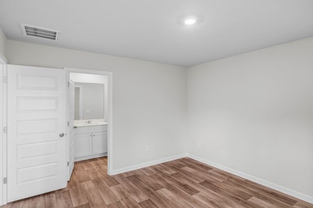 321 Pleasant Valley Dr, Longs, SC 29568
