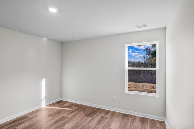 321 Pleasant Valley Dr, Longs, SC 29568