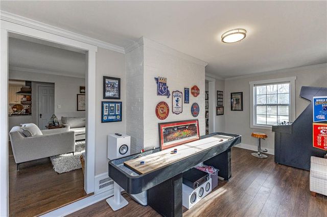 100 Morningside Drive, Kansas City, MO 64113