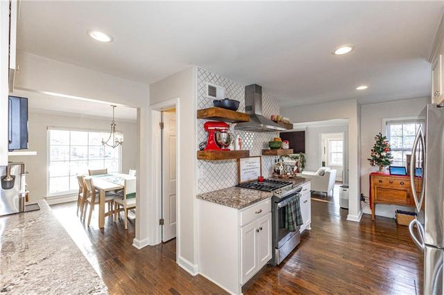 100 Morningside Drive, Kansas City, MO 64113