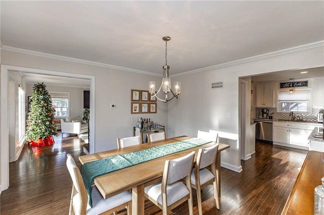 100 Morningside Drive, Kansas City, MO 64113