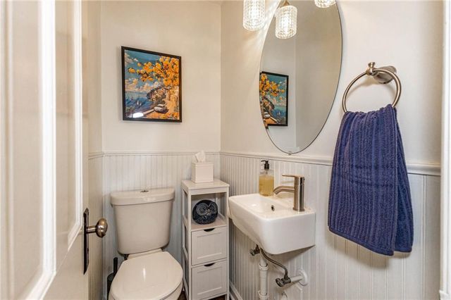 100 Morningside Drive, Kansas City, MO 64113