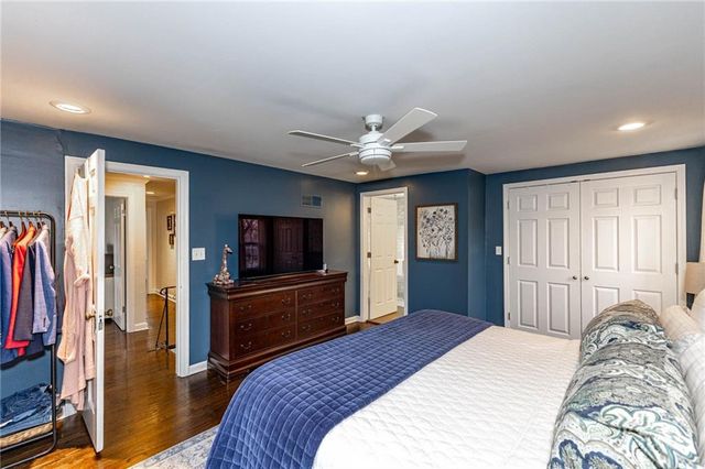 100 Morningside Drive, Kansas City, MO 64113