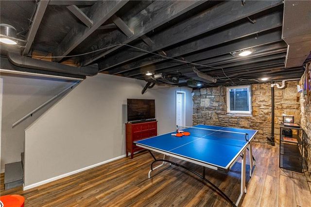 100 Morningside Drive, Kansas City, MO 64113