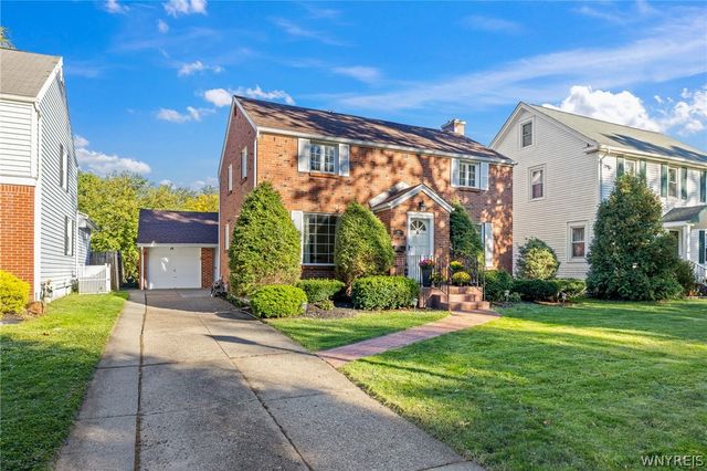 498 Roycroft Boulevard, Cheektowaga, NY 14225