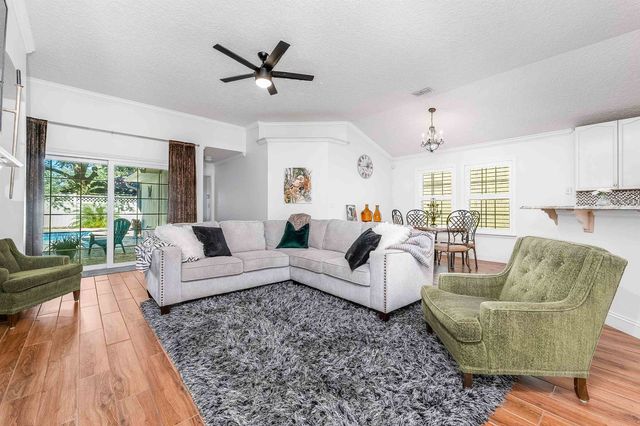 1236 Splendid Ravine St, St Augustine, FL 32092