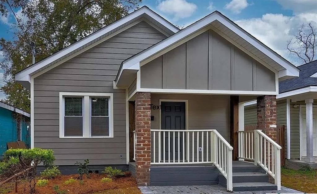 1032 Demmond Street, Savannah, GA 31415