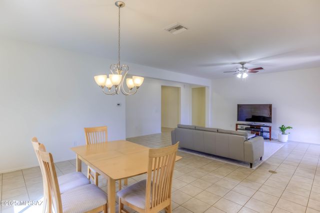 8348 N Mountain Stone Pine Way, Tucson, AZ 85743