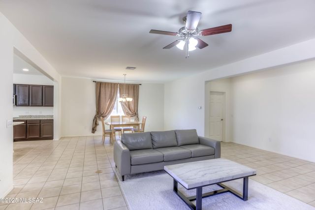 8348 N Mountain Stone Pine Way, Tucson, AZ 85743