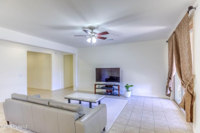 8348 N Mountain Stone Pine Way, Tucson, AZ 85743