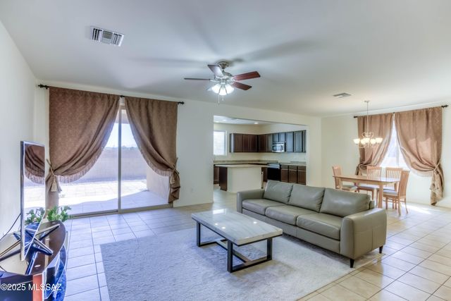 8348 N Mountain Stone Pine Way, Tucson, AZ 85743