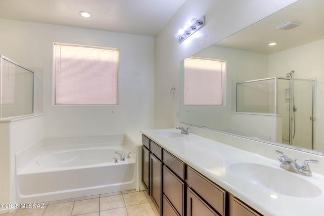 8348 N Mountain Stone Pine Way, Tucson, AZ 85743