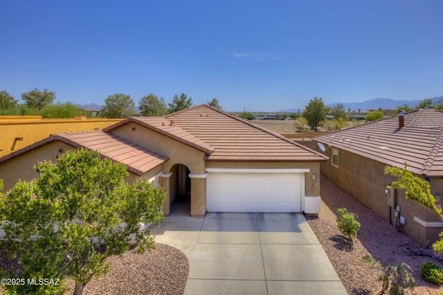 8348 N Mountain Stone Pine Way, Tucson, AZ 85743