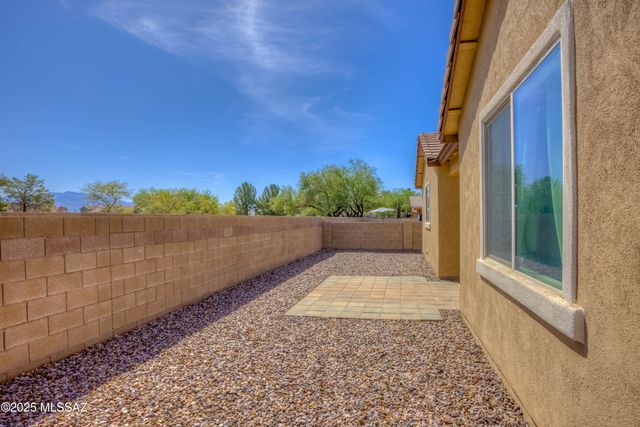 8348 N Mountain Stone Pine Way, Tucson, AZ 85743