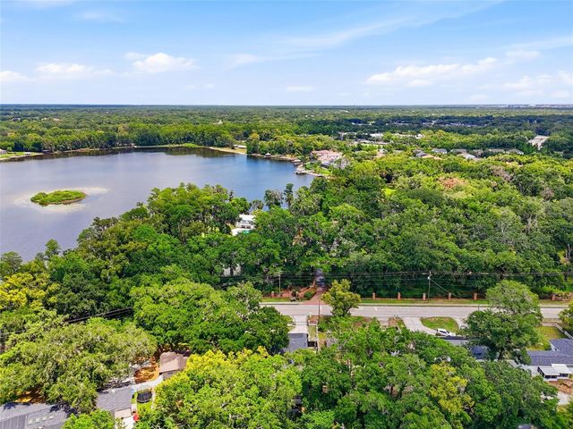 15040 LAKE MAGDALENE BOULEVARD, Tampa, FL 33618