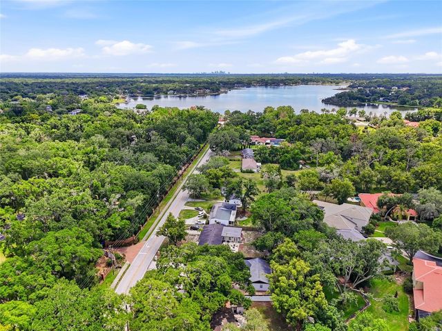 15040 LAKE MAGDALENE BOULEVARD, Tampa, FL 33618