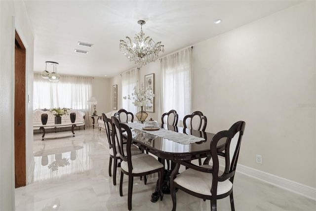 15040 LAKE MAGDALENE BOULEVARD, Tampa, FL 33618