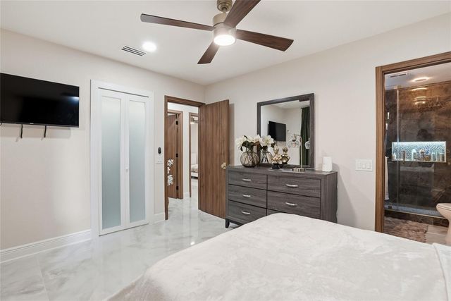 15040 LAKE MAGDALENE BOULEVARD, Tampa, FL 33618