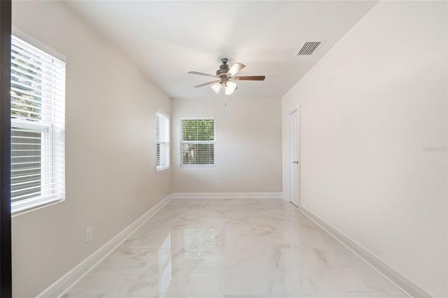 15040 LAKE MAGDALENE BOULEVARD, Tampa, FL 33618