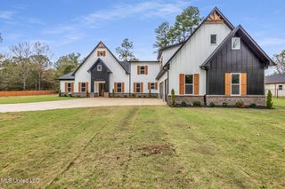 10203 Woolsey Road, Olive Branch, MS 38654