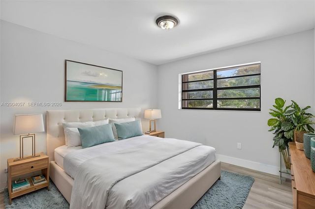 2276 W 56th St 109, Hialeah, FL 33016