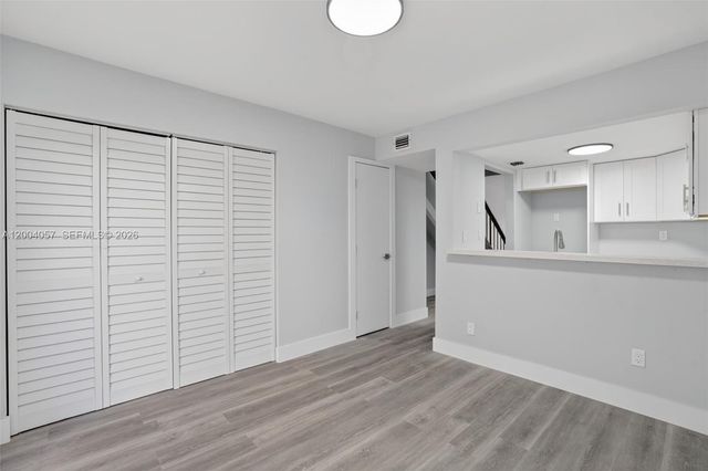 2276 W 56th St 109, Hialeah, FL 33016