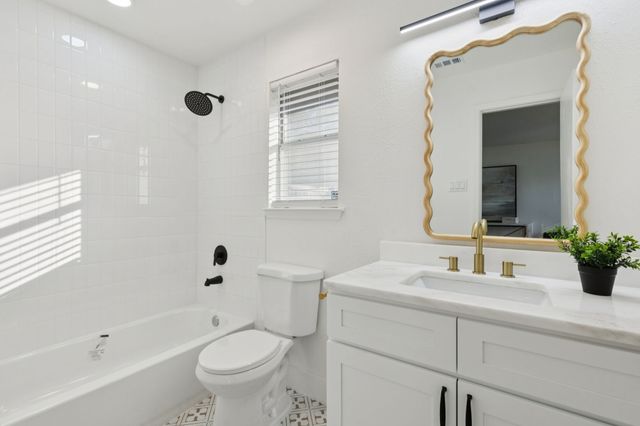 3705 Grasmere Drive, Carrollton, TX 75007